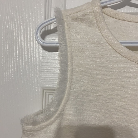 Ann Taylor Petite tank - Picture 5 of 9